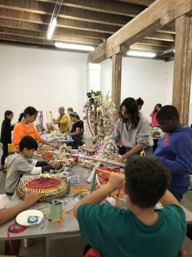 Atelier vannerie et tissage  Résidence Claire Dantzer - Maison Rosière - dragée 2023  Maison du Bel Âge de St Julien et des jeunes de la Maison pour Tous La Maurelle
