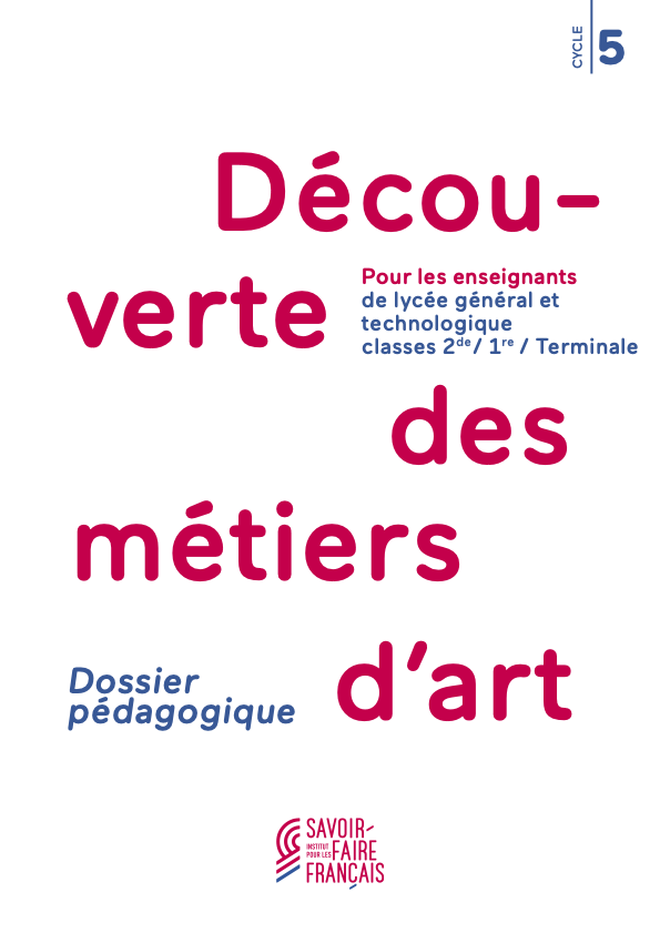 première de couverture du dossier pédagogique avec le titre "Découverte des métiers d'art"