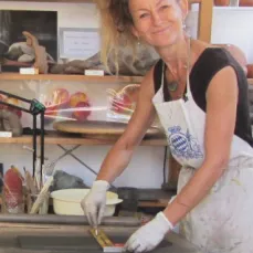 Saskia Lauth, Céramiste Artisan d'Art, Atelier-Boutique SL - Art + Design - Pérouges / France