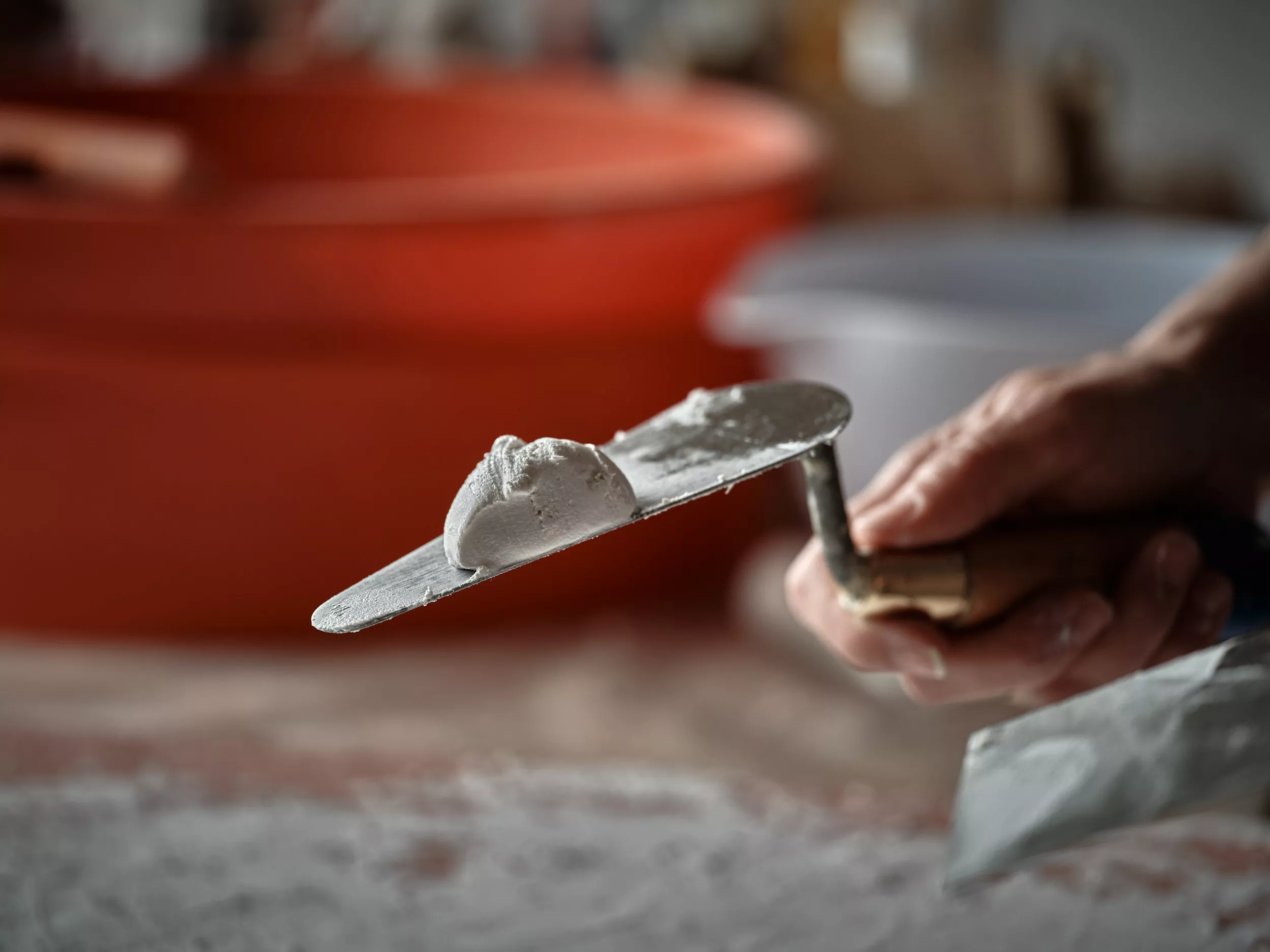 Fabrication de l'enduit pour fresque (sable, poudre de marbre, chaux)