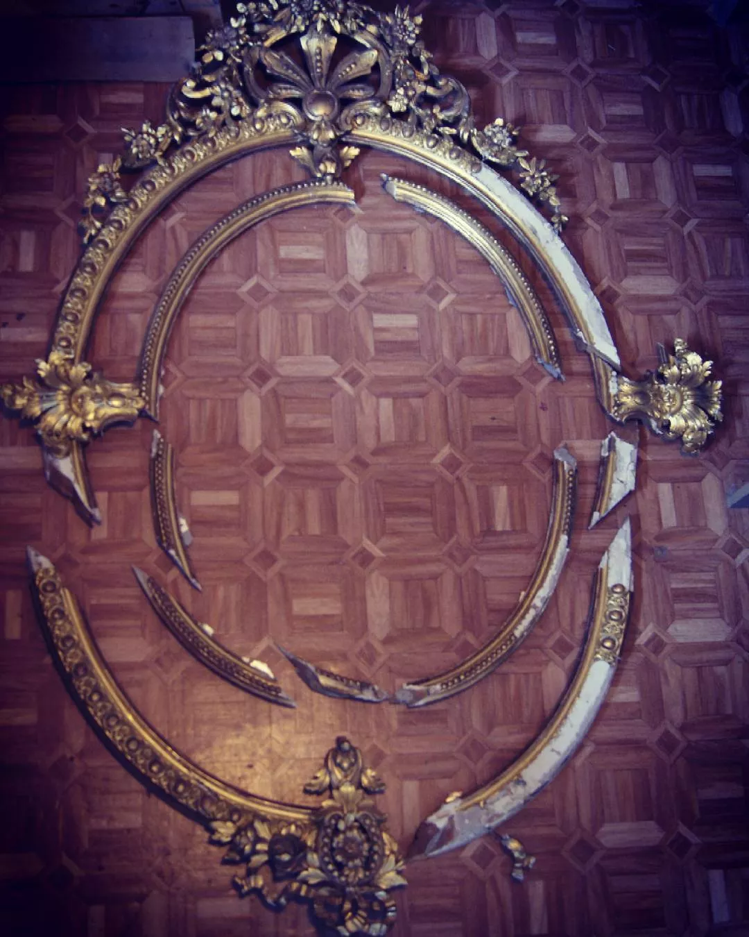 Miroir d'époque Louis XVI avant restauration