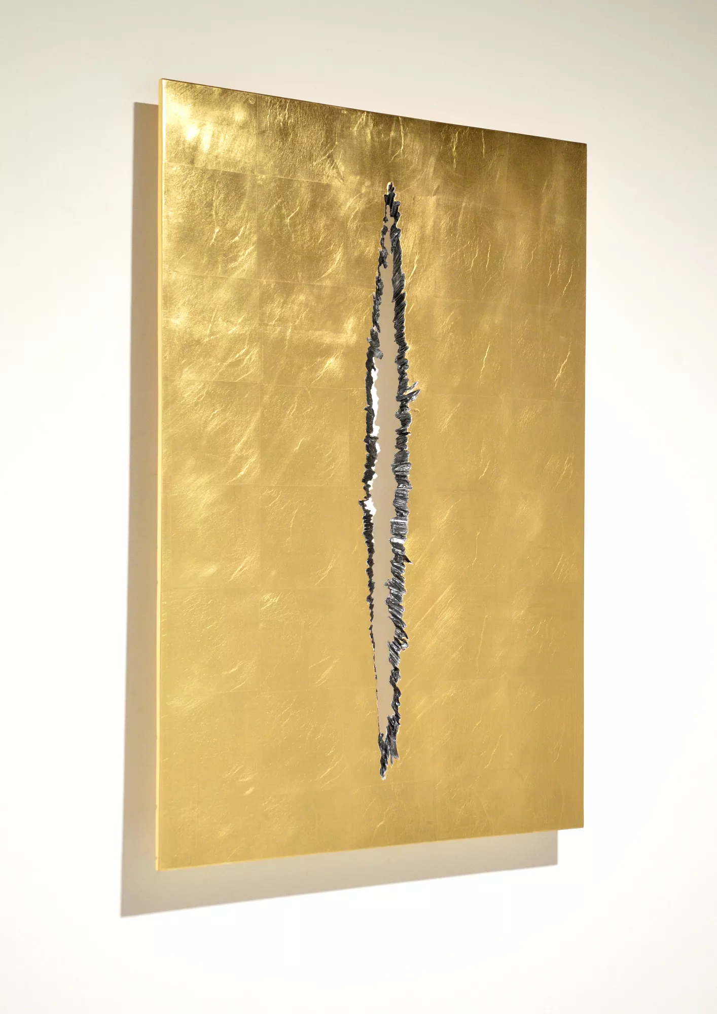 Relief H 101 - 2023 - Laiton, acier, laque - Atelier d'Art Jules Andrieu - 2024