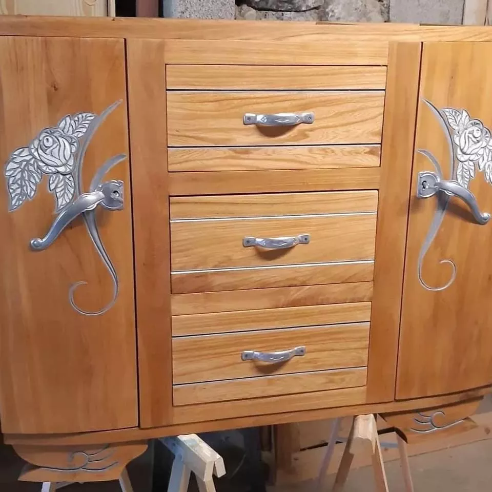 Restauration unique meuble ancien