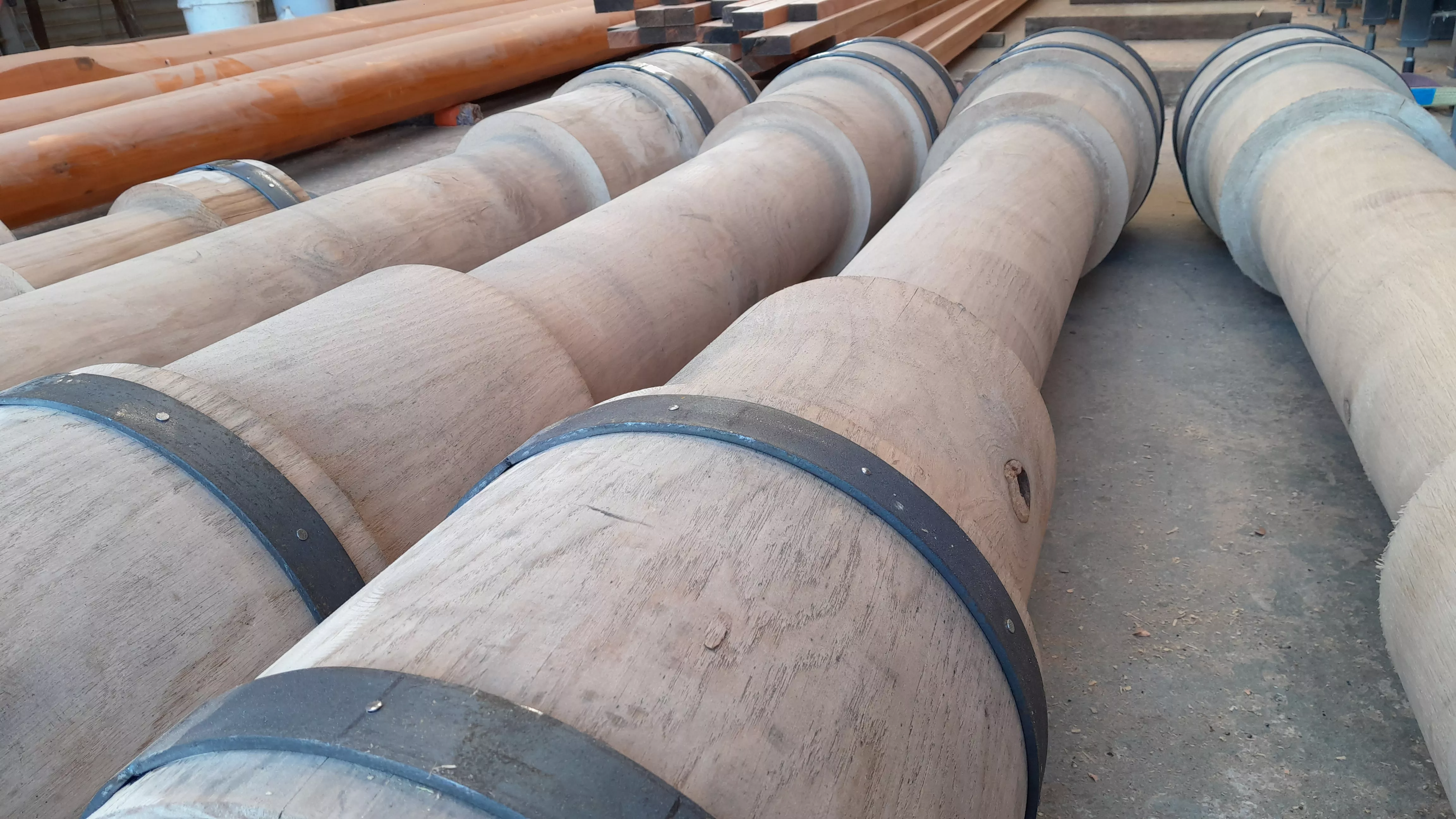 poutre chêne tourné