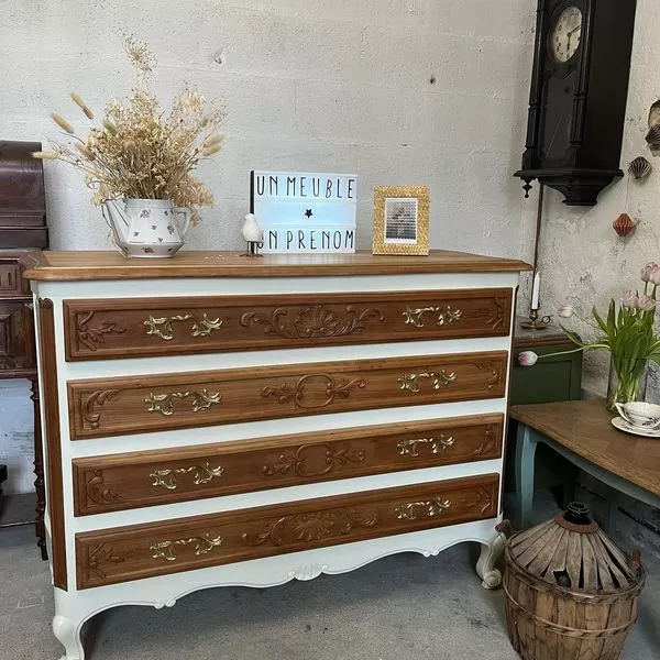 Revalorisation d'une commode style Louis XV en merisier massif