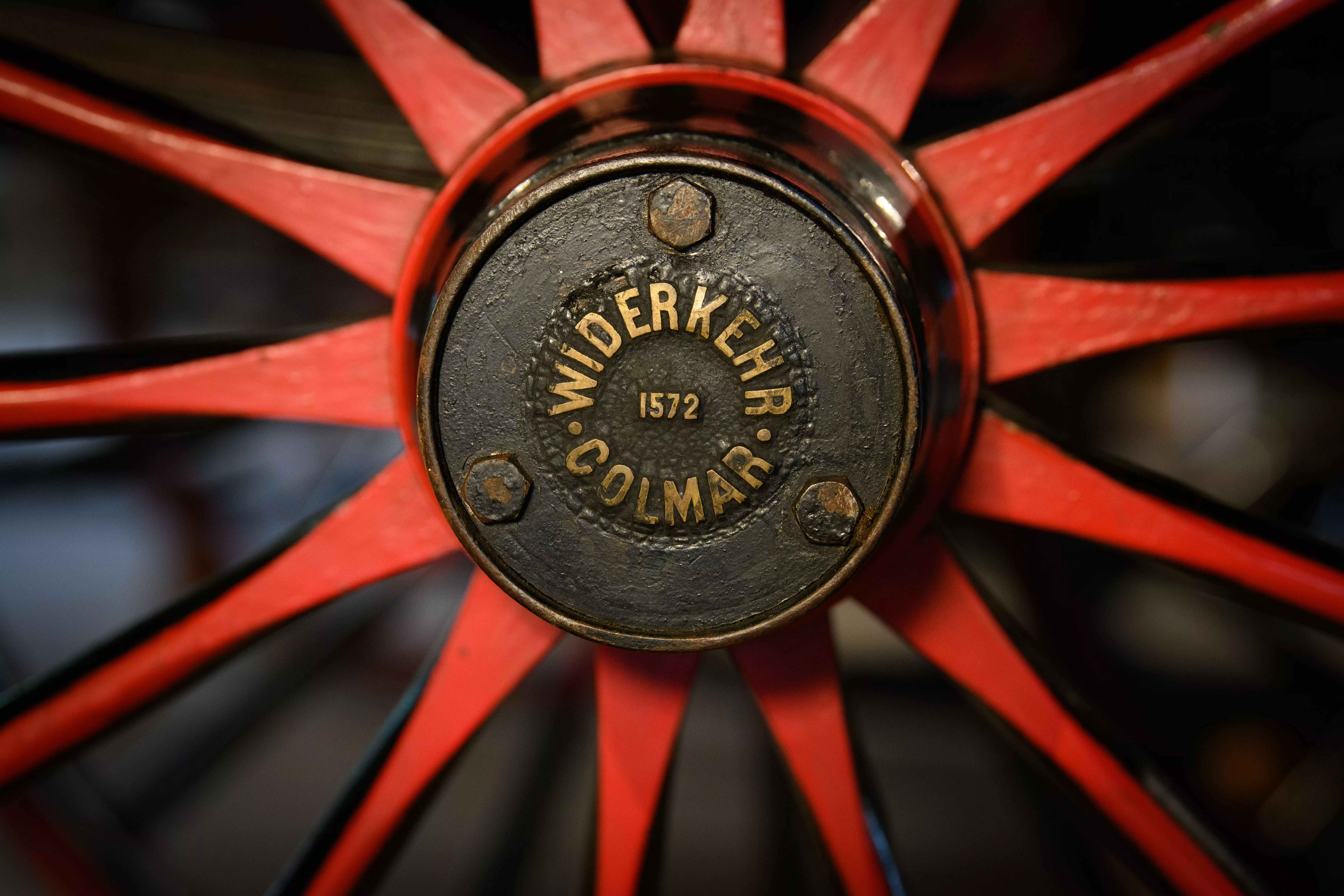 Roue de voiture hippomobile