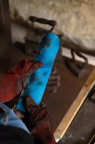 Création pour façade d'étagère