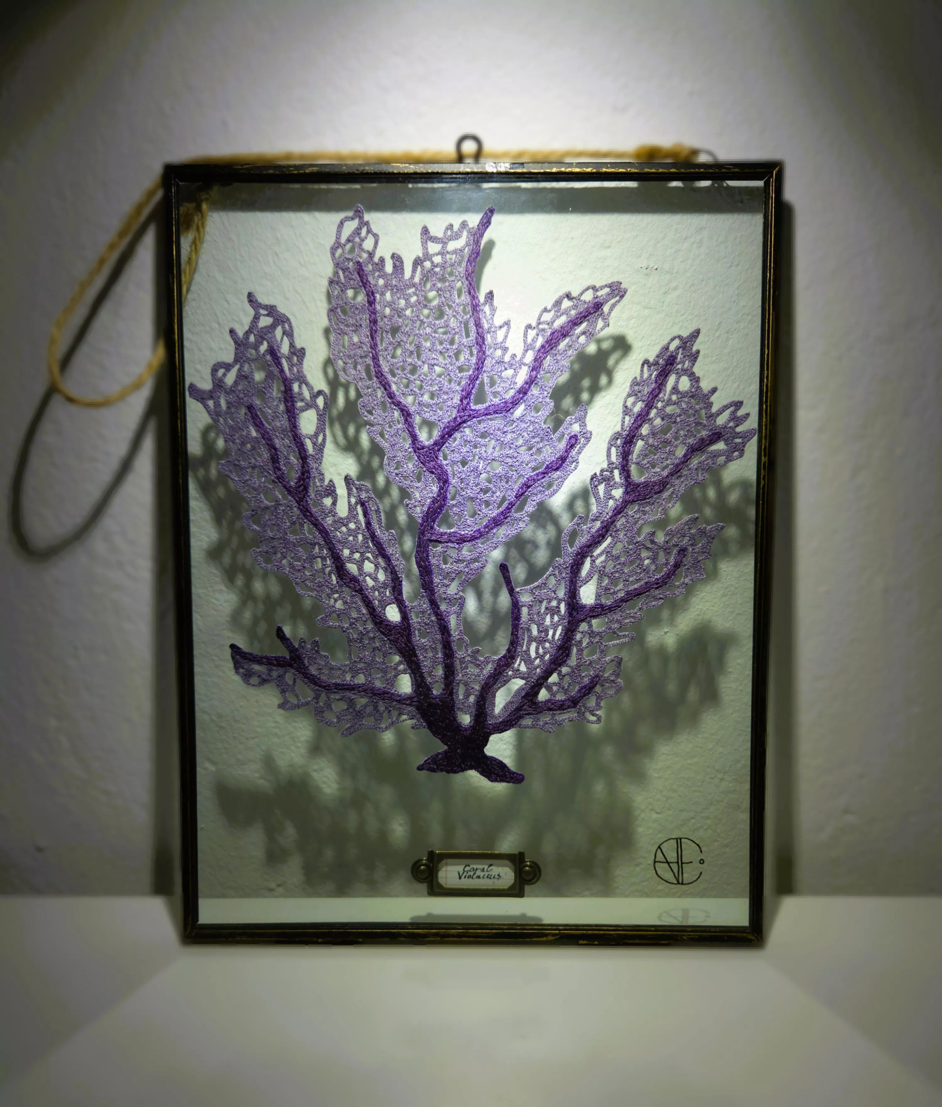 corail violet brodé main