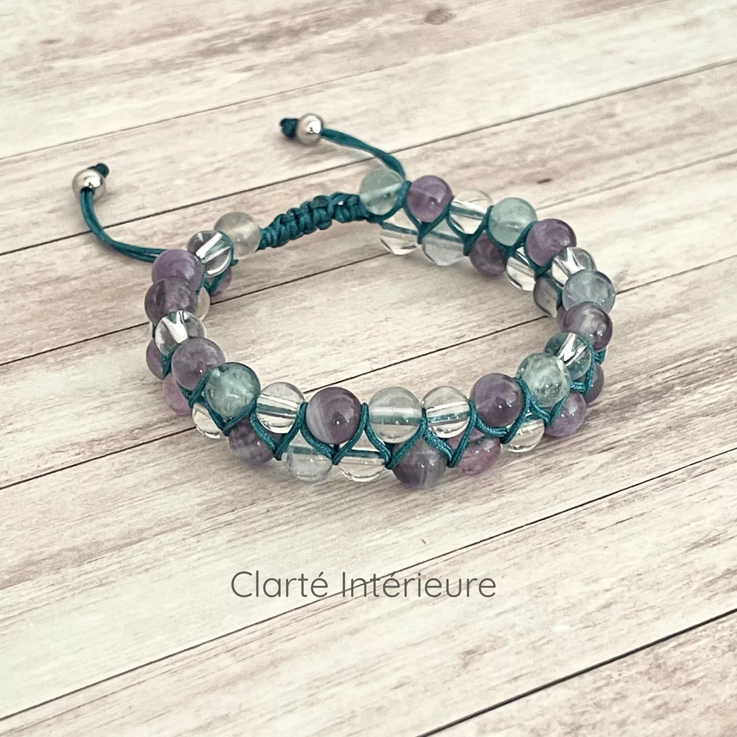 Bracelet sur double rangées de pierres naturelles, tressé sur un cordon ajustable