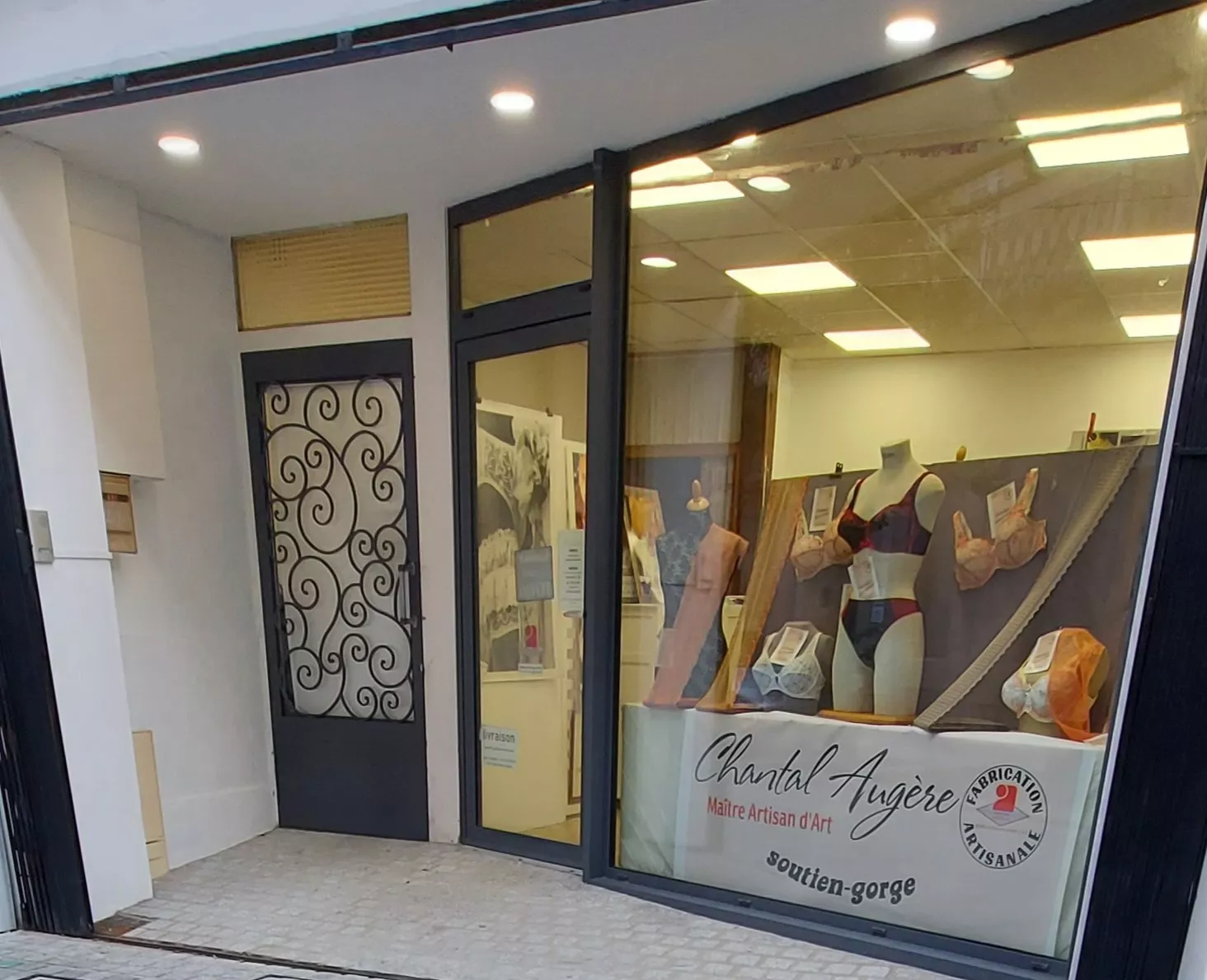 Boutique CHANTAL AUGERE, 22 rue Victor Hugo - 31250 REVEL
