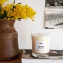 Bougie parfumée "Printemps d'Oléron" au mimosa.