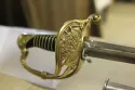 Sabre d'officier de Chasseurs de Vincennes avec lame de type Préval et son fourreau fer à deux anneaux de bélière