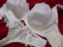 ensemble de lingerie en satin ivoire doré
