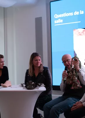 Laura Puntillo, Jérôme Declercq et Cédric Suire échange lors d'une table-ronde sur leurs savoir-faire respectifs