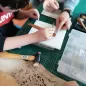 Initiation à la maroquinerie © Pôle expérimental des métiers d'art de Nontron